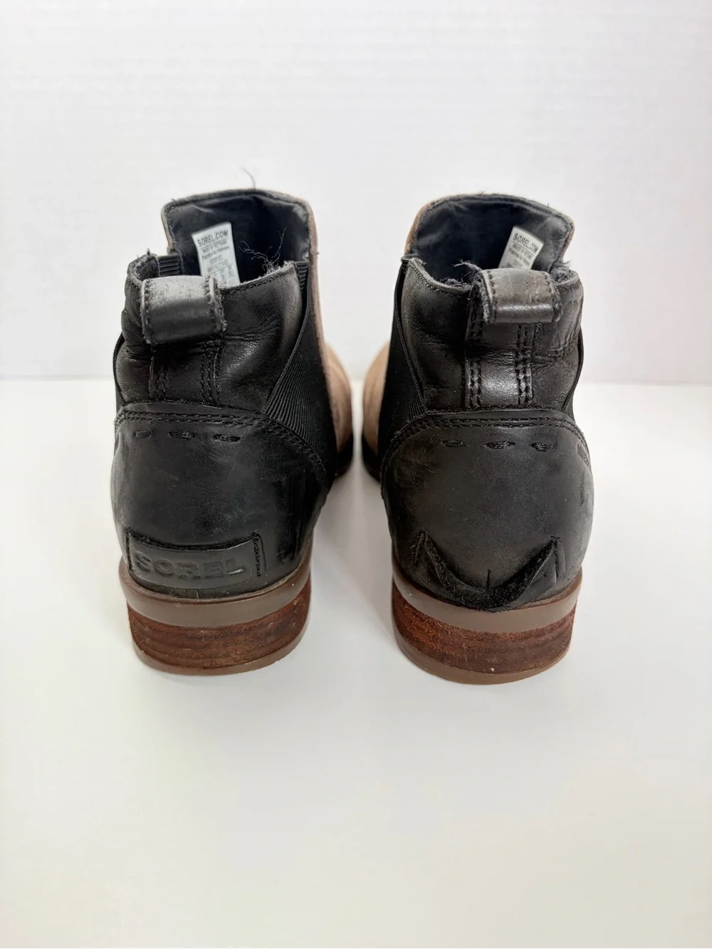 Sorel Emelie Chelsea Boots Waterproof Pull On Leather Suede Tan Black Size 8.5